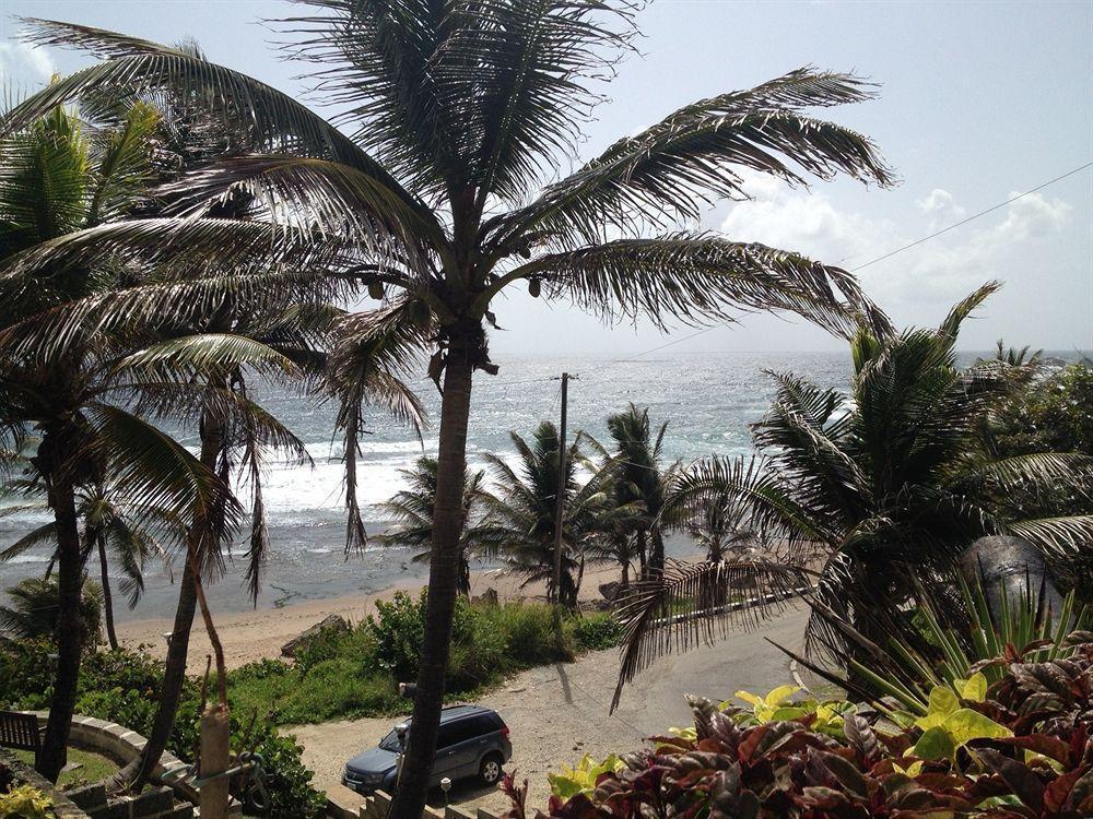 Готель Round House Bathsheba Екстер'єр фото