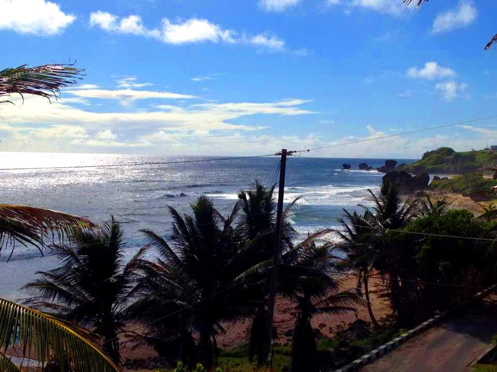 Готель Round House Bathsheba Екстер'єр фото