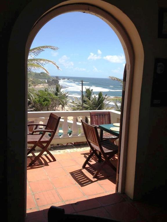 Готель Round House Bathsheba Екстер'єр фото